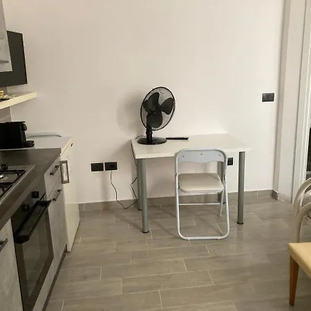 James House Apartment *